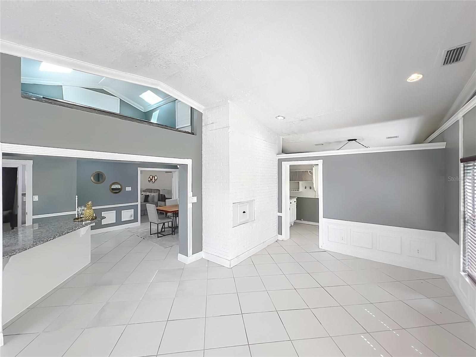 ROBERTA PLACE - Residential