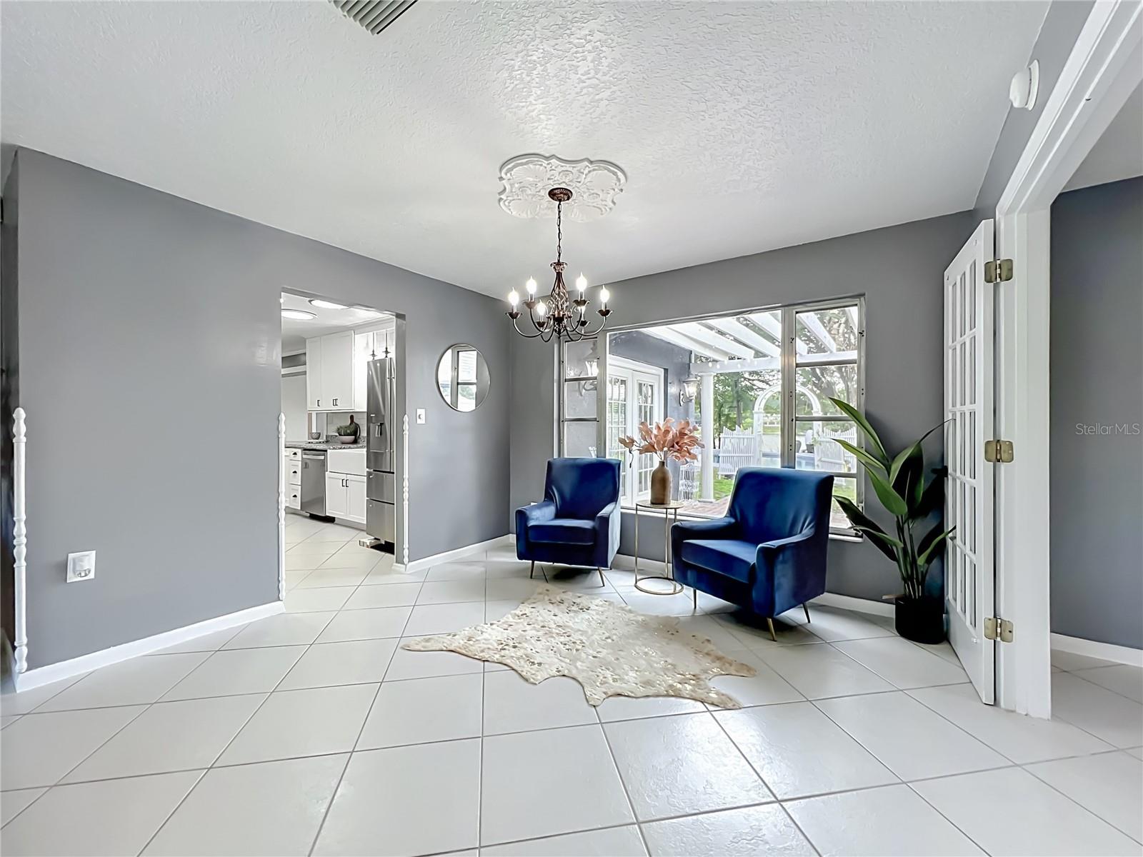 ROBERTA PLACE - Residential