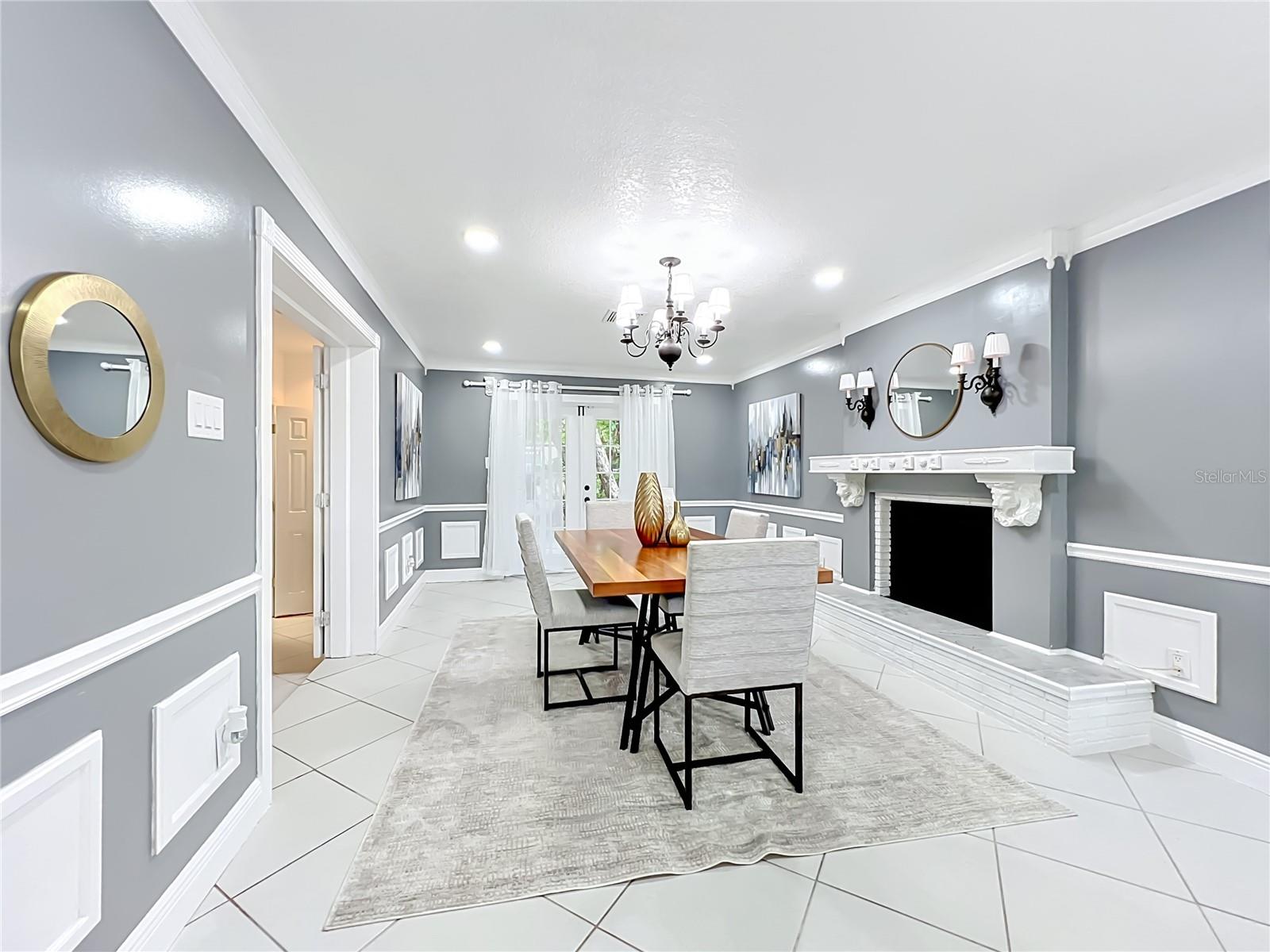 ROBERTA PLACE - Residential
