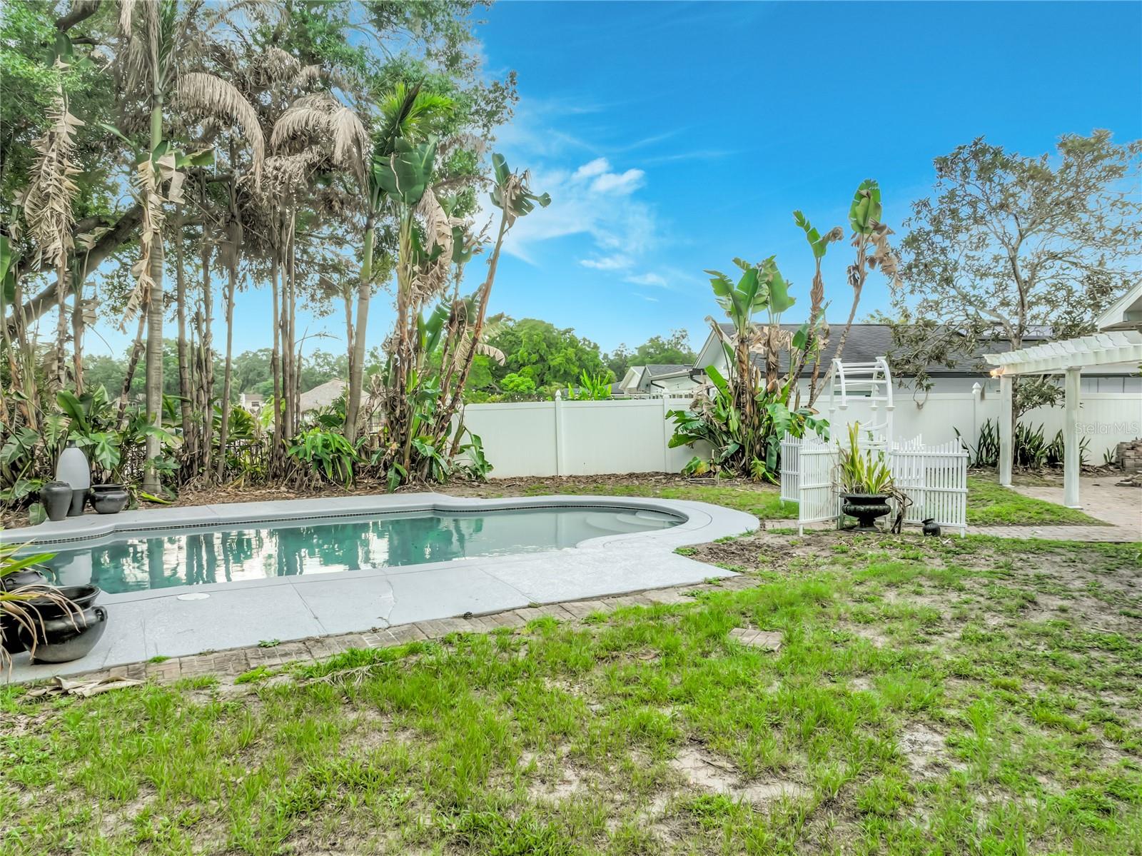 ROBERTA PLACE - Residential