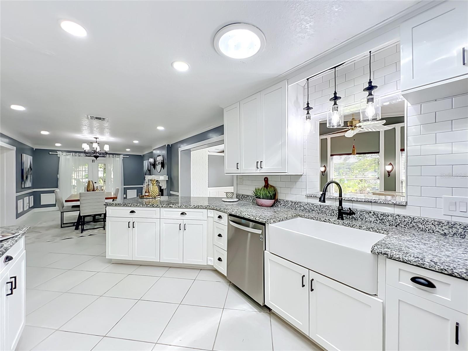 ROBERTA PLACE - Residential