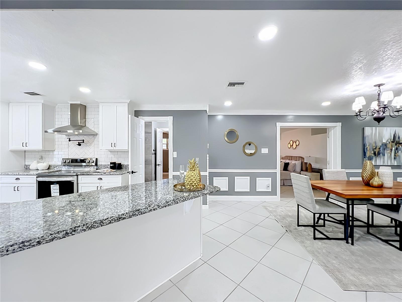 ROBERTA PLACE - Residential