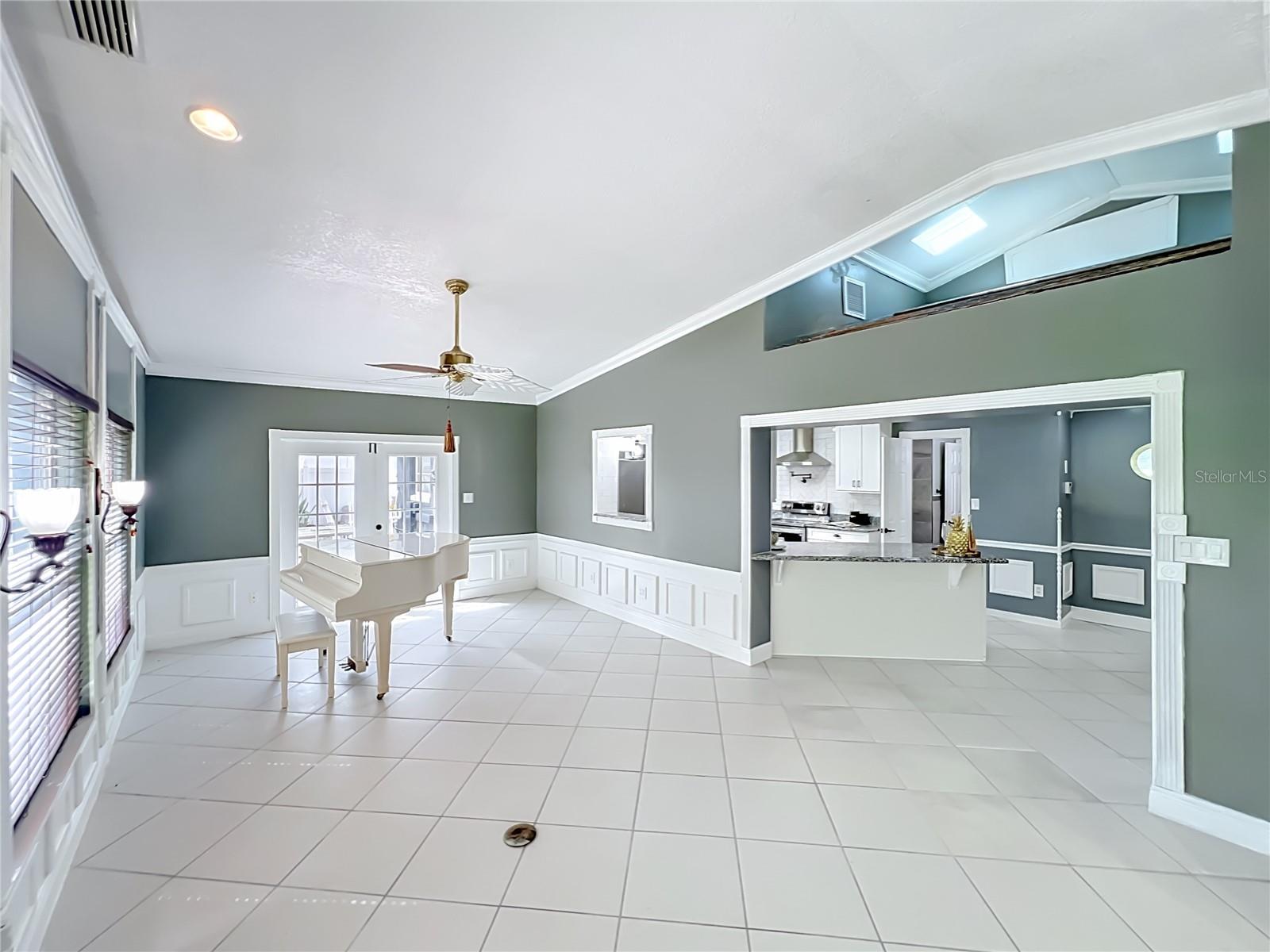 ROBERTA PLACE - Residential