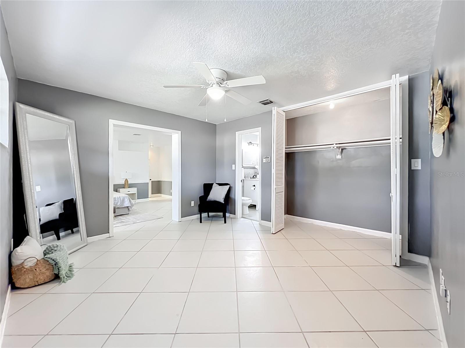 ROBERTA PLACE - Residential