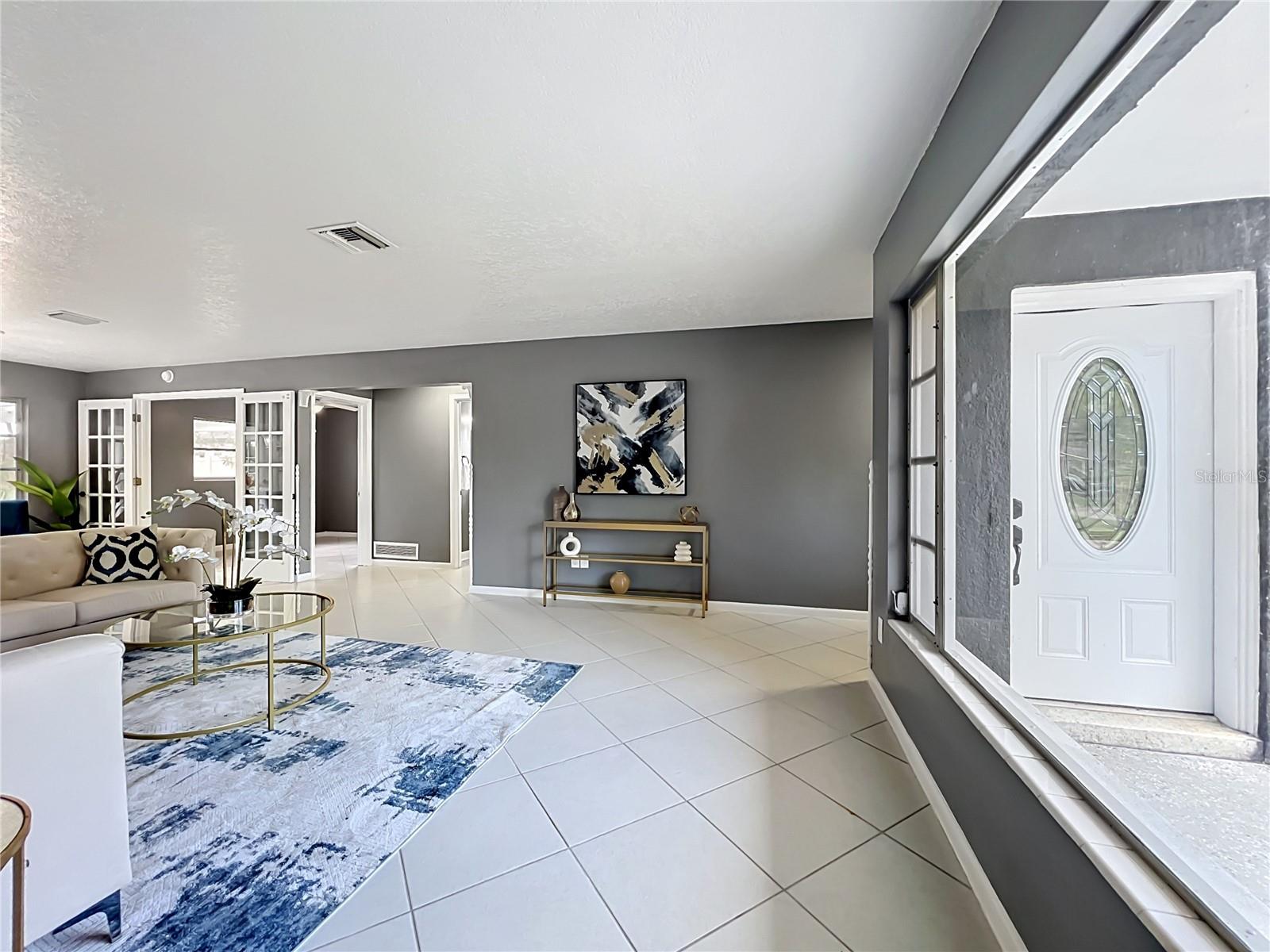 ROBERTA PLACE - Residential