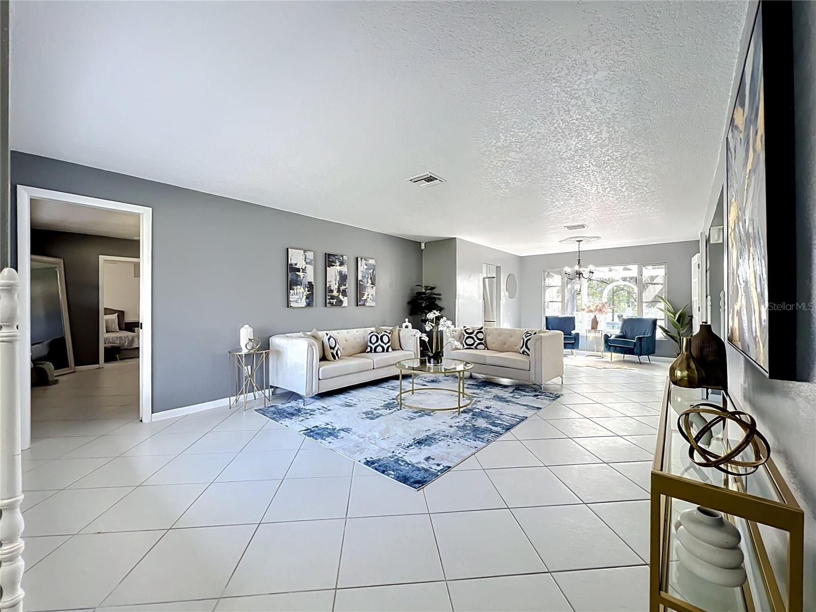 ROBERTA PLACE - Residential