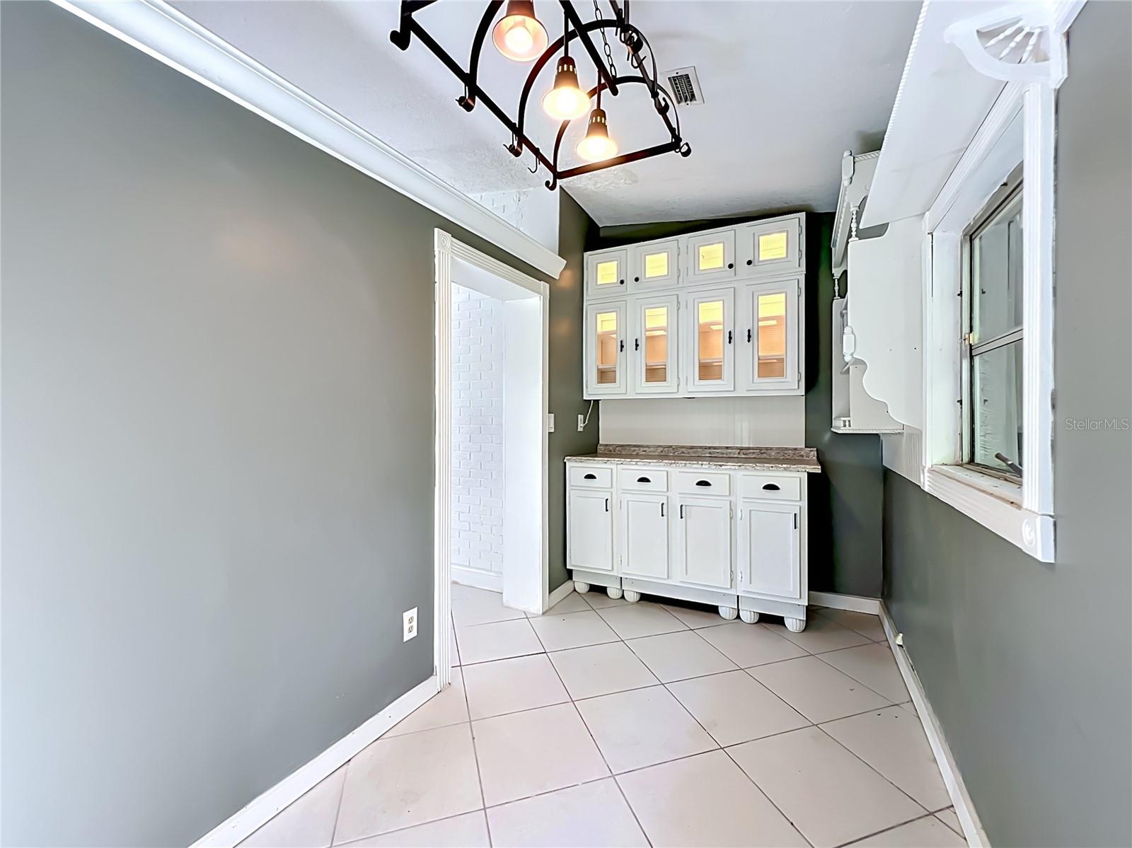 ROBERTA PLACE - Residential