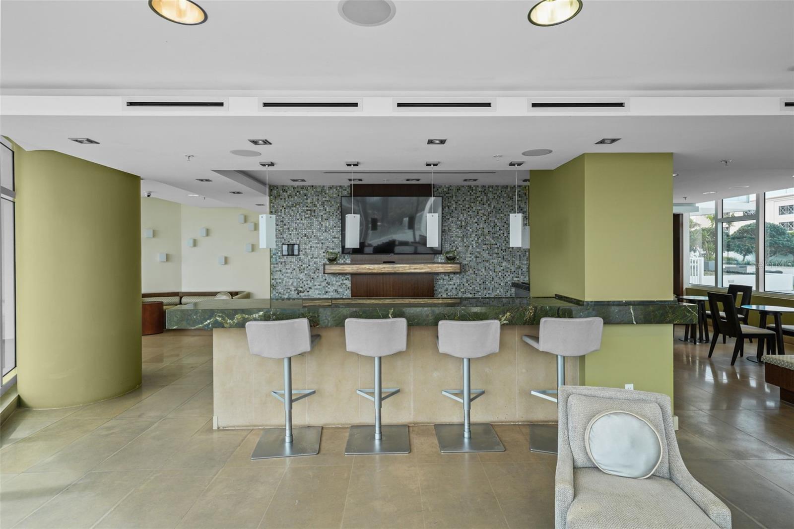 SIGNATURE PLACE CONDO - Residential