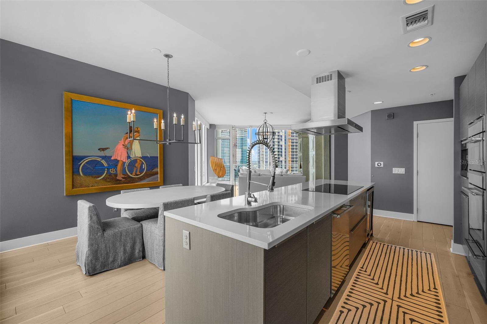 SIGNATURE PLACE CONDO - Residential