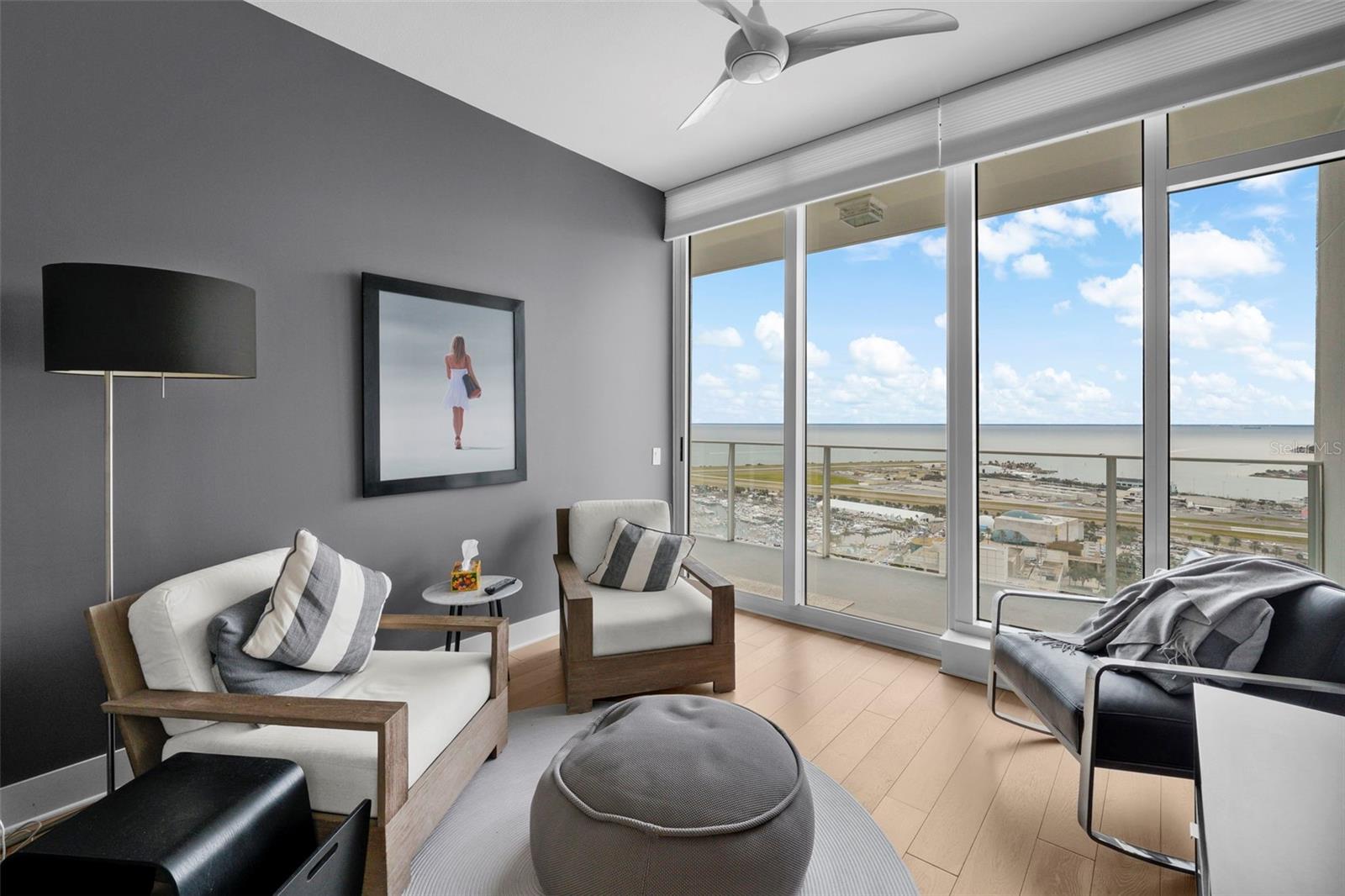 SIGNATURE PLACE CONDO - Residential