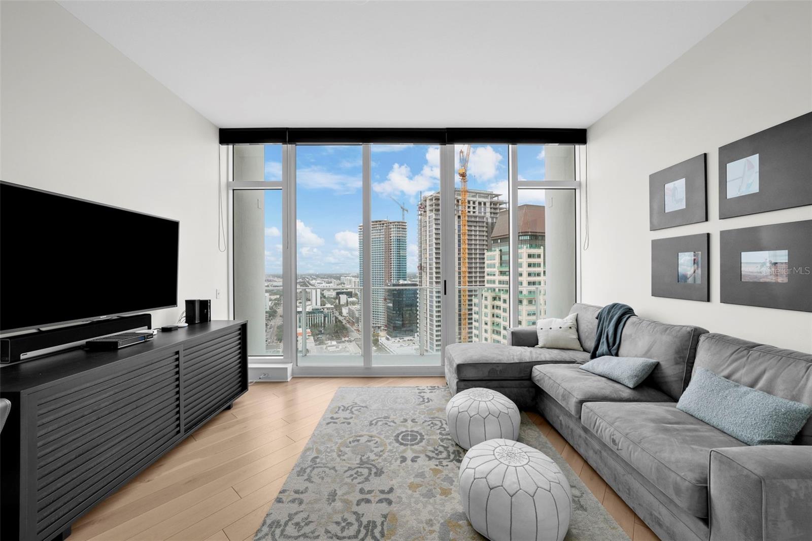 SIGNATURE PLACE CONDO - Residential