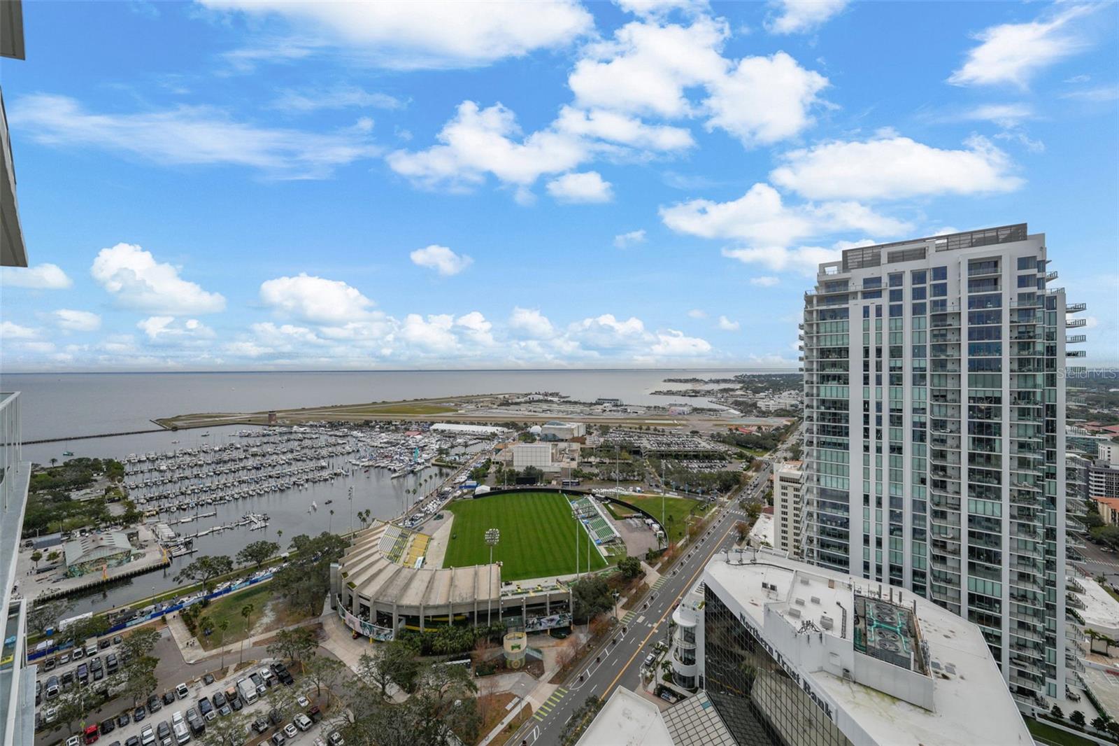 SIGNATURE PLACE CONDO - Residential