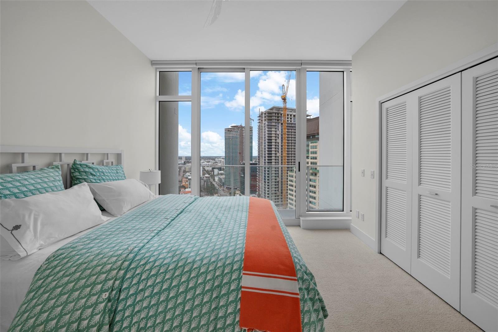 SIGNATURE PLACE CONDO - Residential