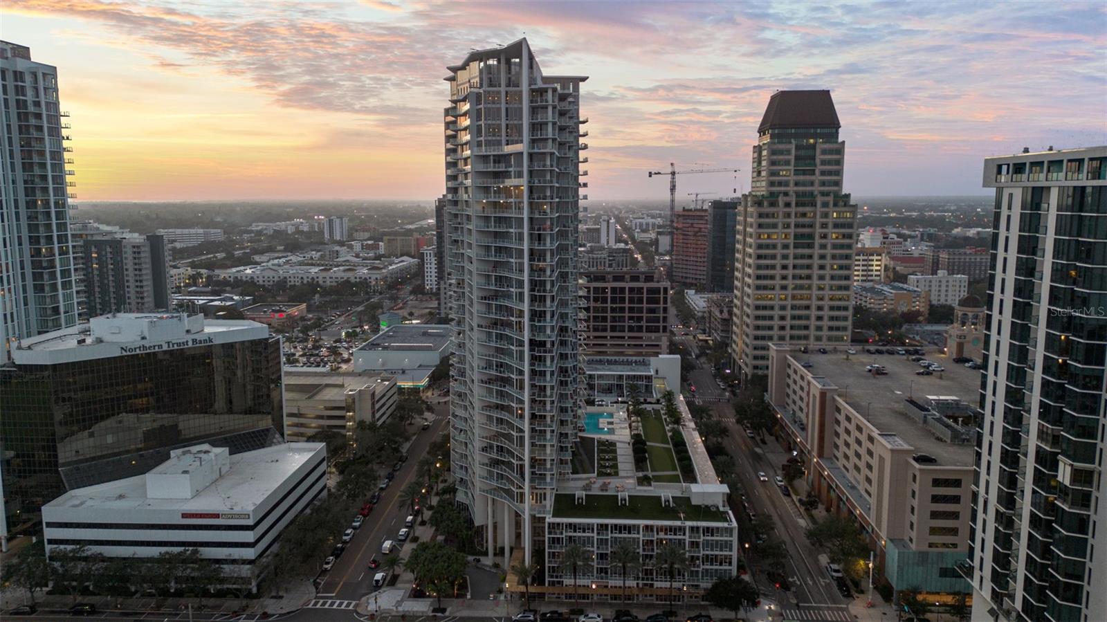 SIGNATURE PLACE CONDO - Residential