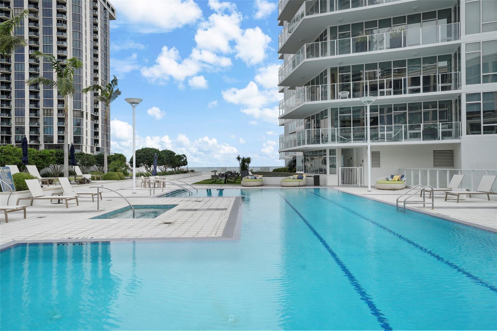 SIGNATURE PLACE CONDO - Residential