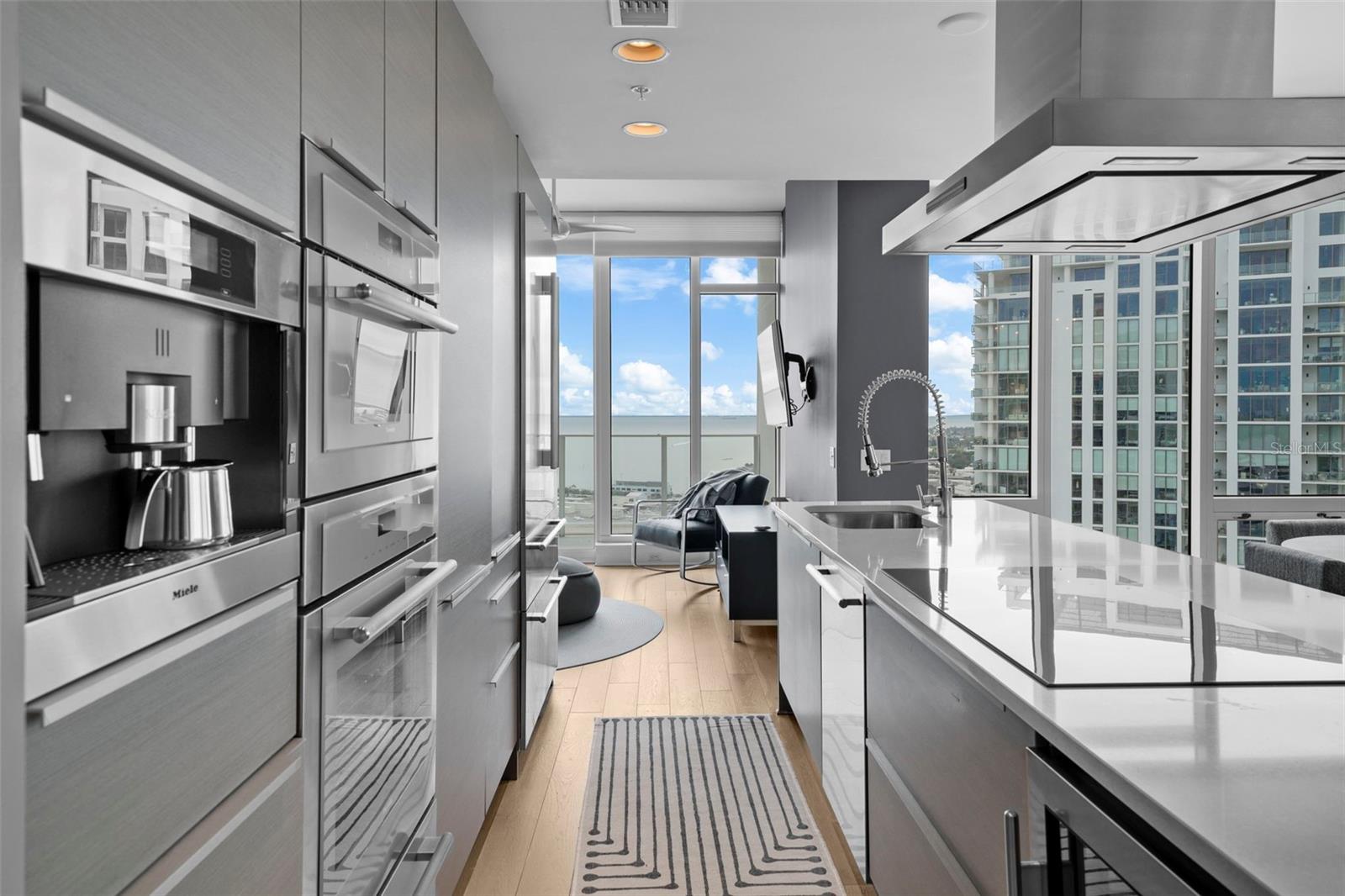 SIGNATURE PLACE CONDO - Residential