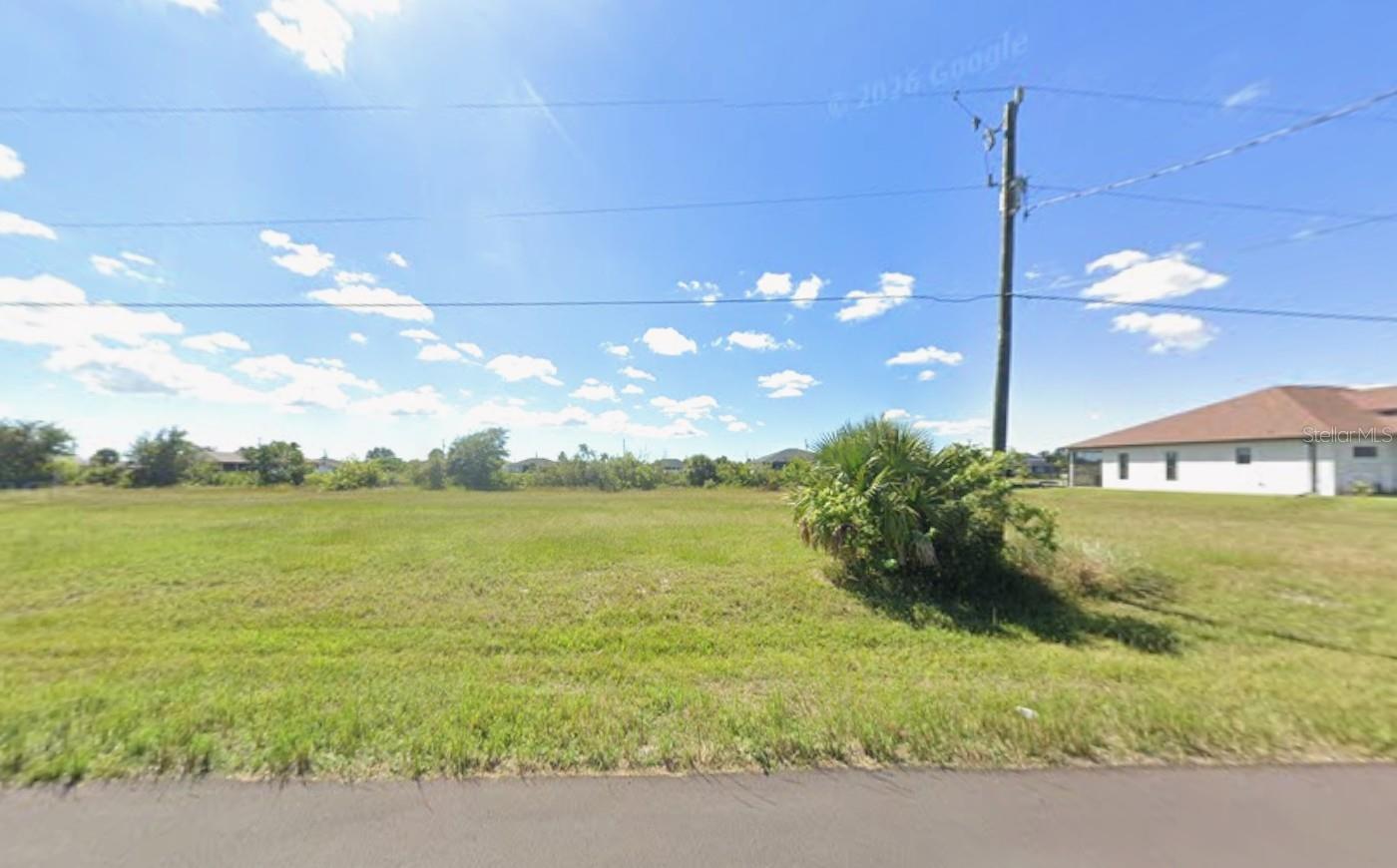 CAPE CORAL - Land