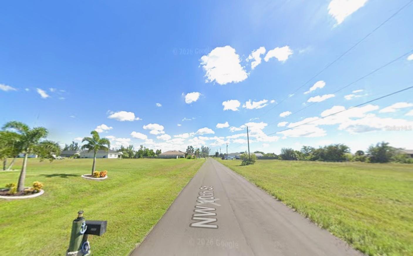 CAPE CORAL - Land