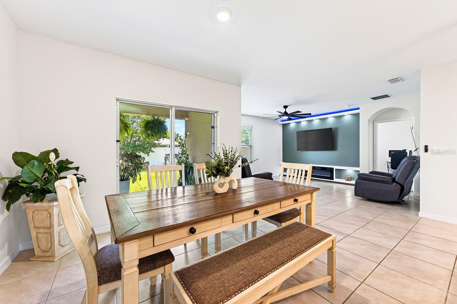 DELTONA LAKES UNIT 05 - Residential