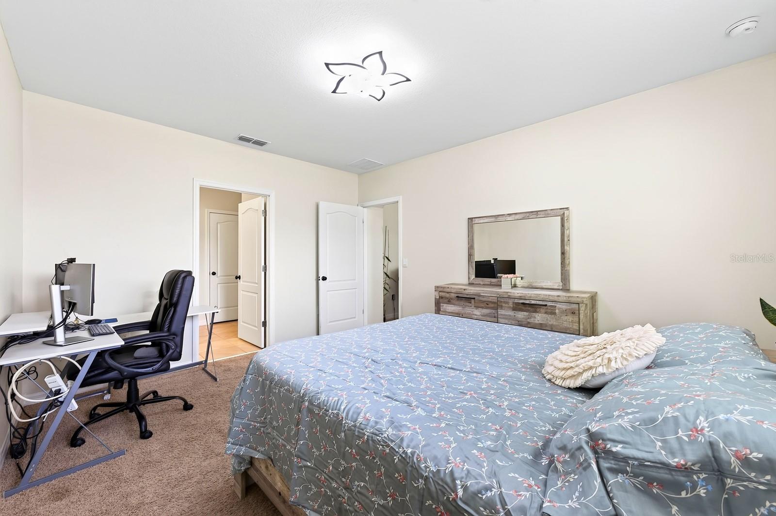 DELTONA LAKES UNIT 05 - Residential