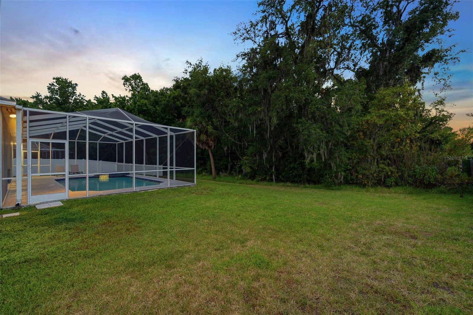 MEADOW POINTE PRCL 10 UNIT 01 02 - Residential