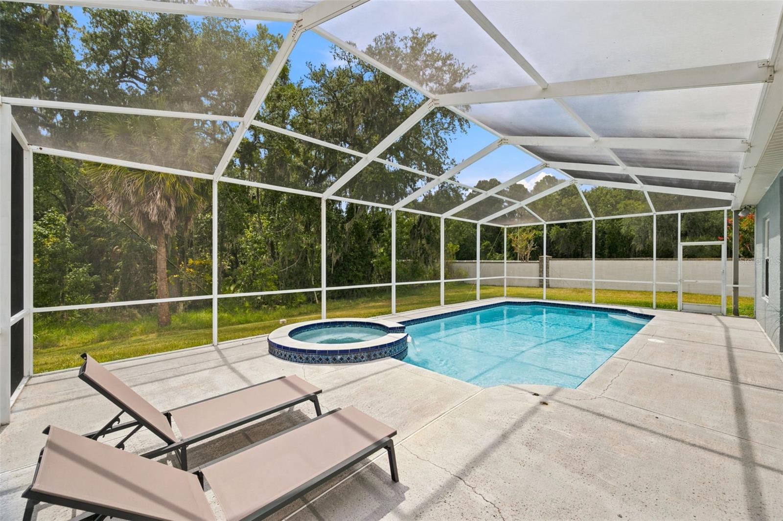 MEADOW POINTE PRCL 10 UNIT 01 02 - Residential
