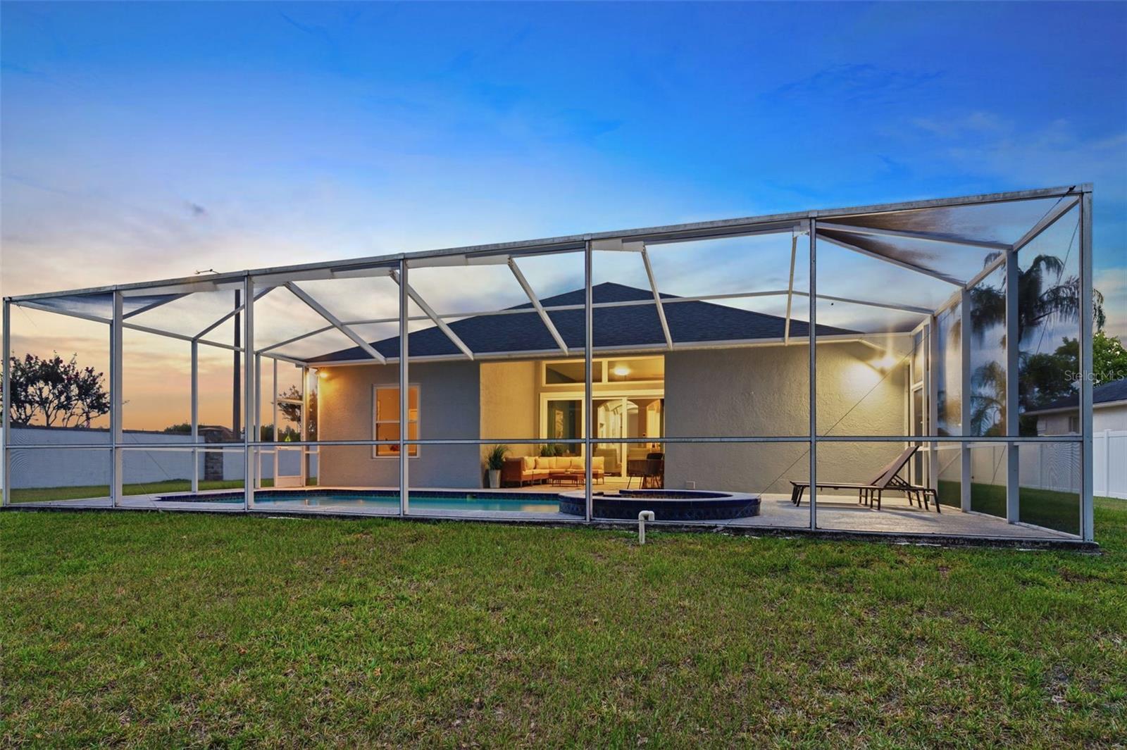 MEADOW POINTE PRCL 10 UNIT 01 02 - Residential