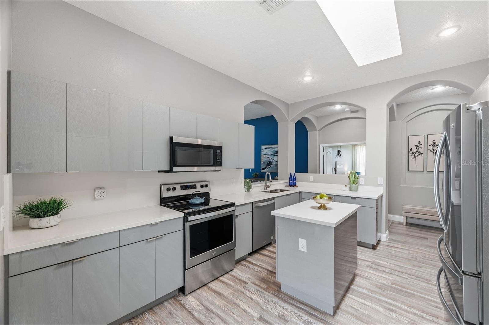 MEADOW POINTE PRCL 10 UNIT 01 02 - Residential