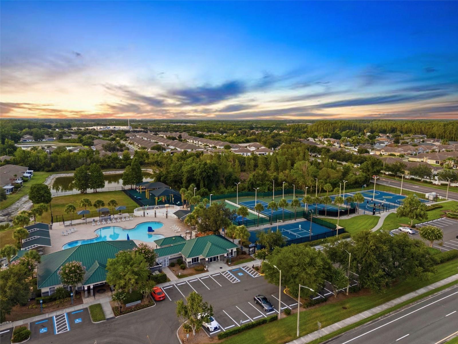 MEADOW POINTE PRCL 10 UNIT 01 02 - Residential