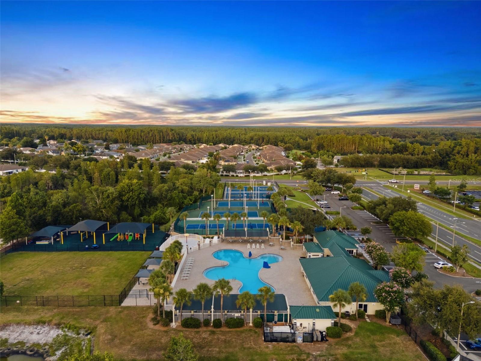 MEADOW POINTE PRCL 10 UNIT 01 02 - Residential