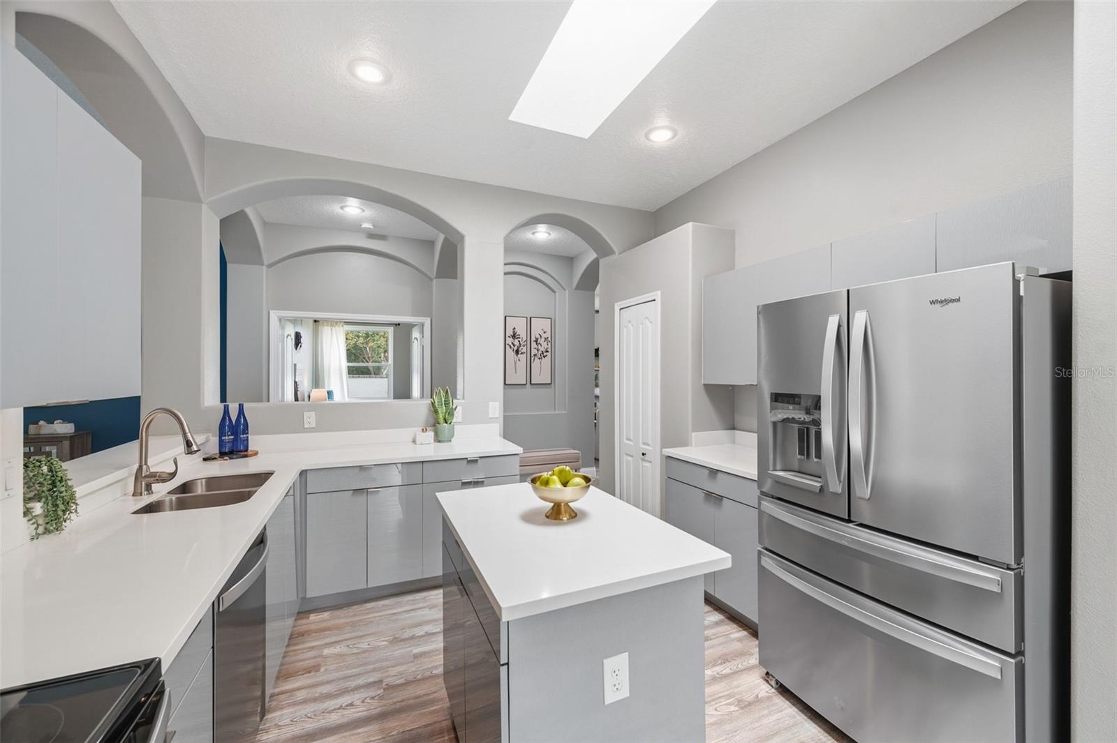 MEADOW POINTE PRCL 10 UNIT 01 02 - Residential