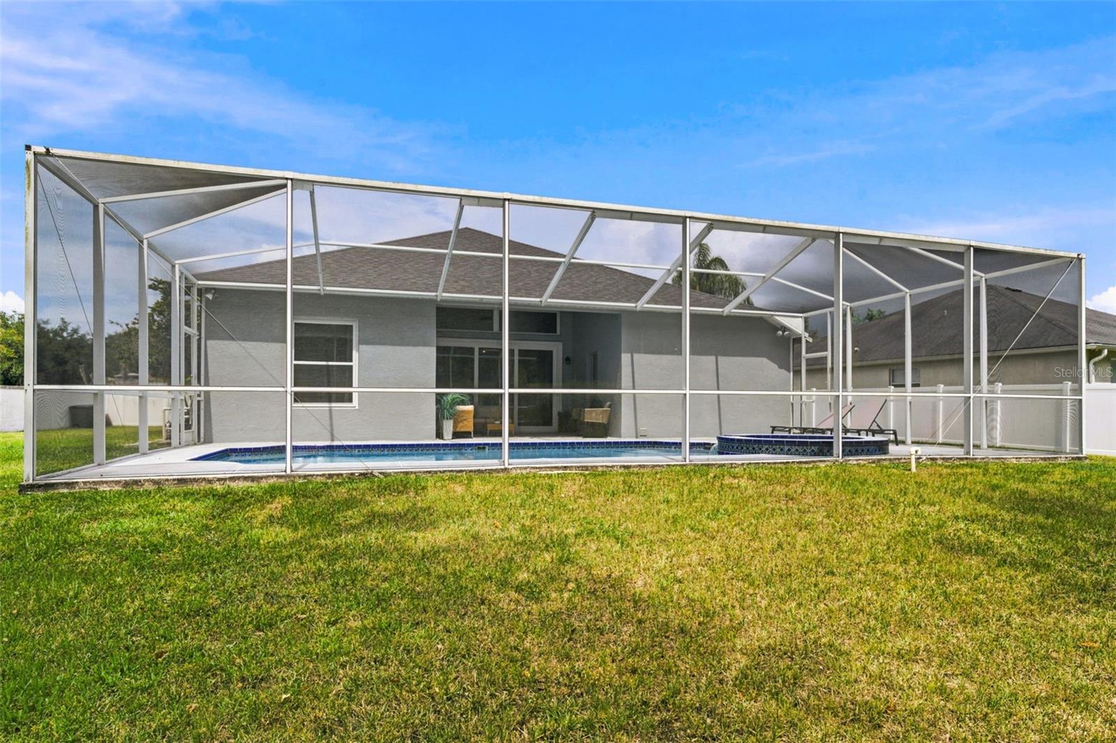 MEADOW POINTE PRCL 10 UNIT 01 02 - Residential