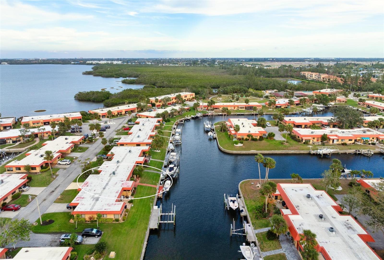 PALMA SOLA HARBOUR SEC 4 - Residential