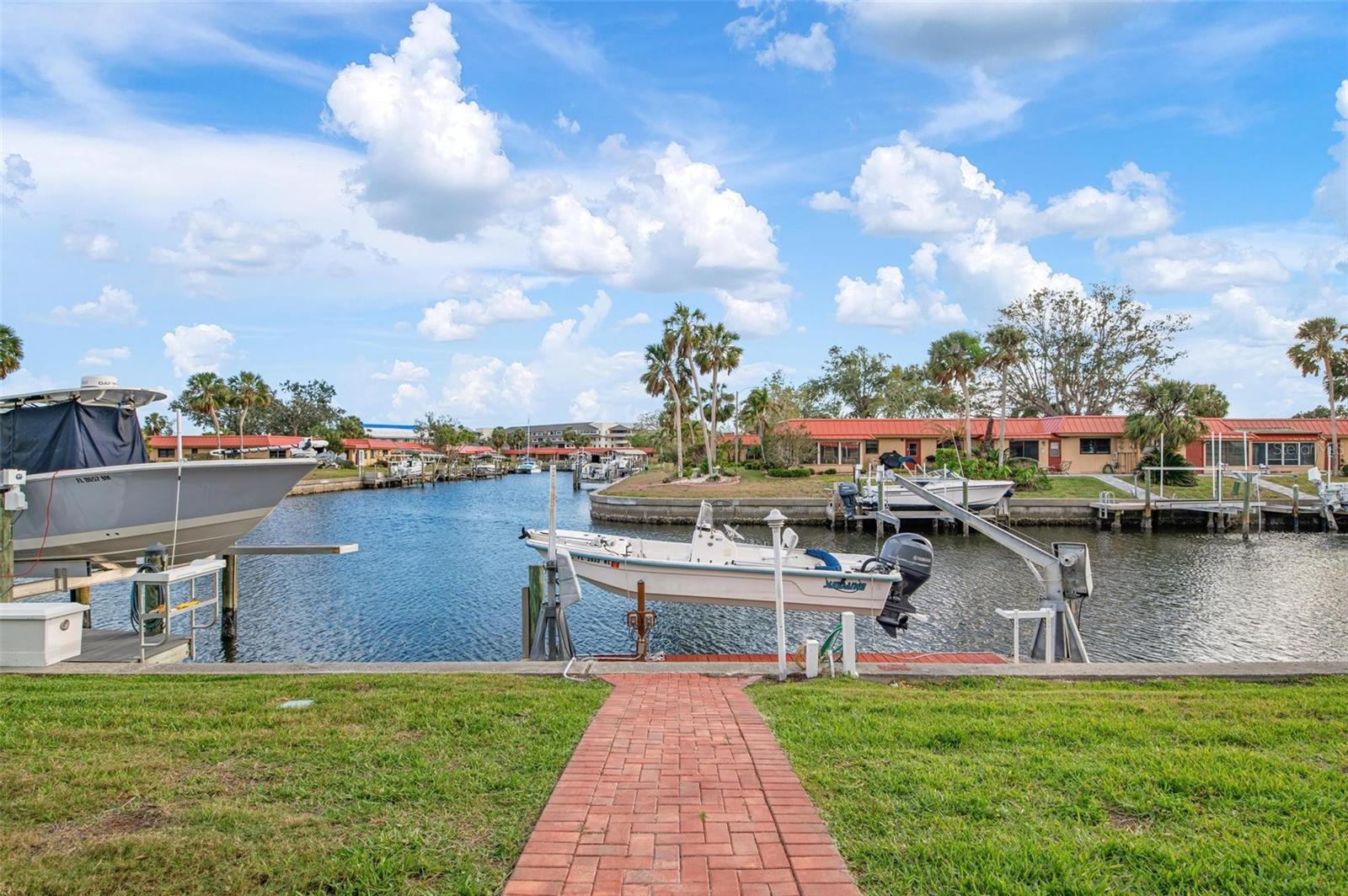 PALMA SOLA HARBOUR SEC 4 - Residential