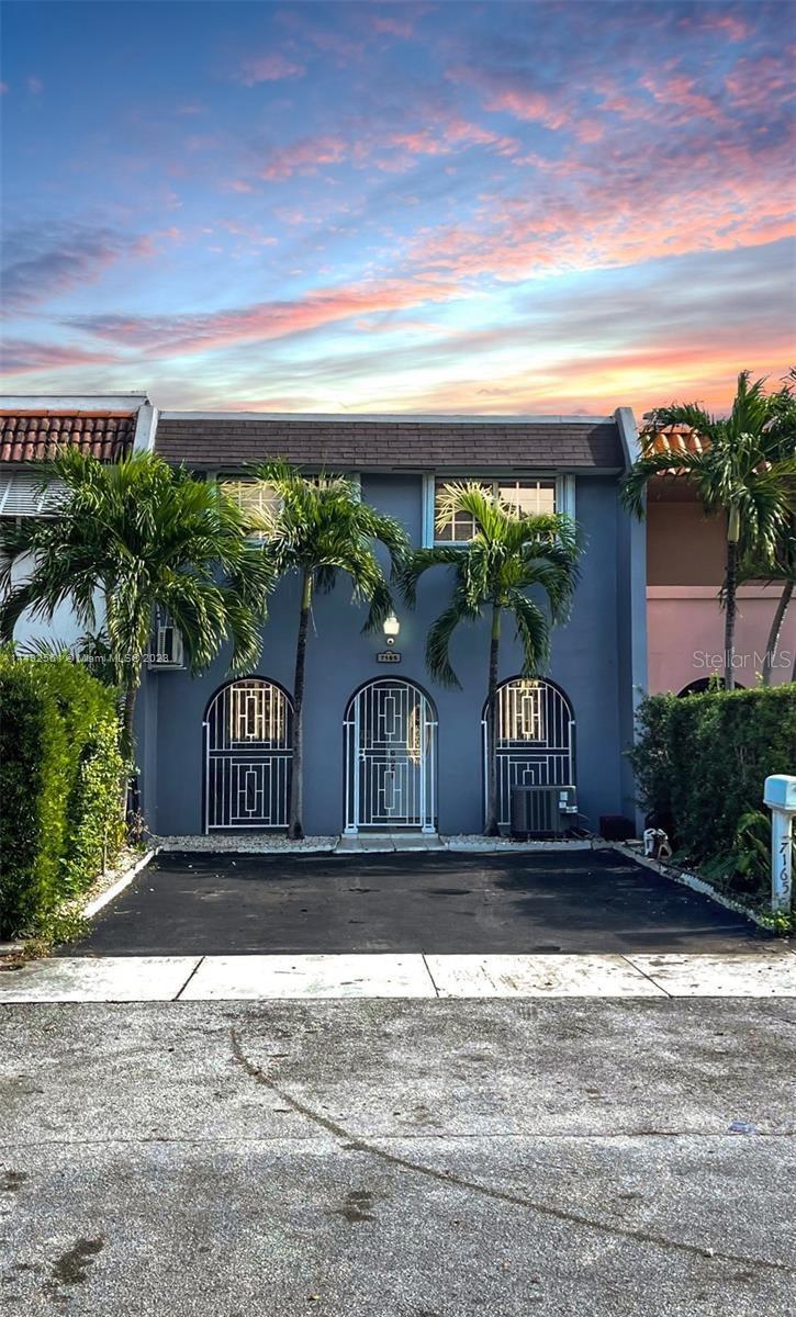 FIRST ADDN TO PALM SPRINGS VILLAS - Residential