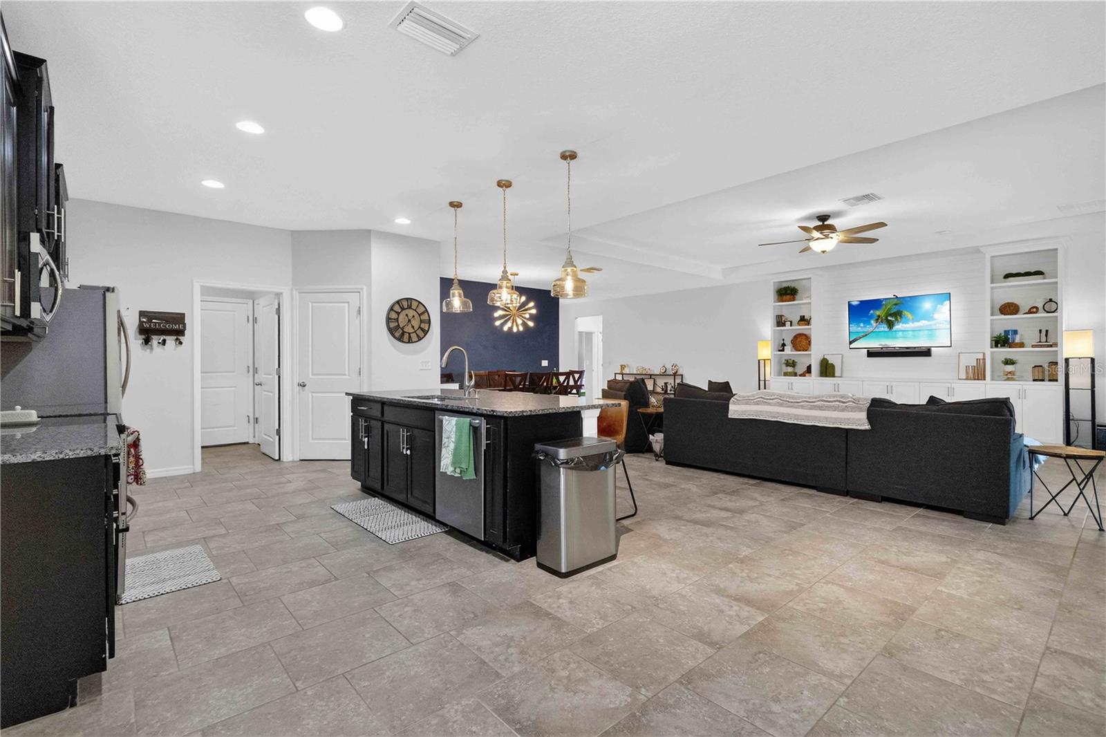 DEL TIERRA PHASE II - Residential