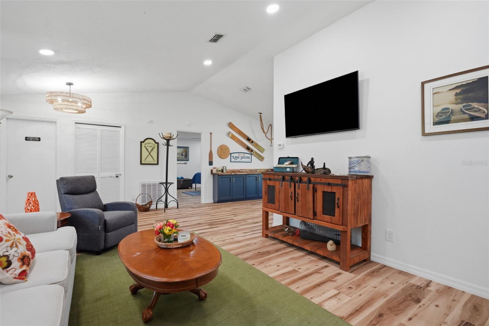 LOCKSHIRE PARK REP - Residential