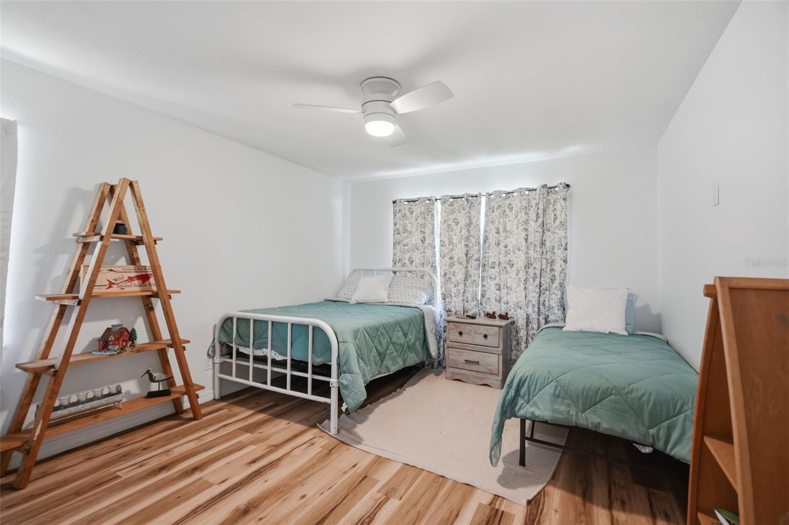 LOCKSHIRE PARK REP - Residential