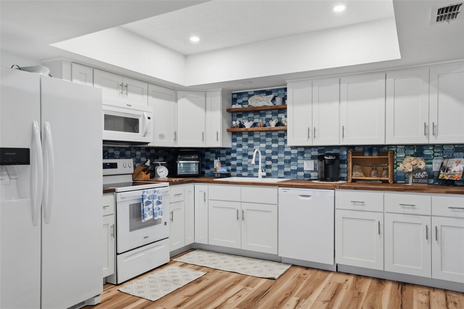 LOCKSHIRE PARK REP - Residential