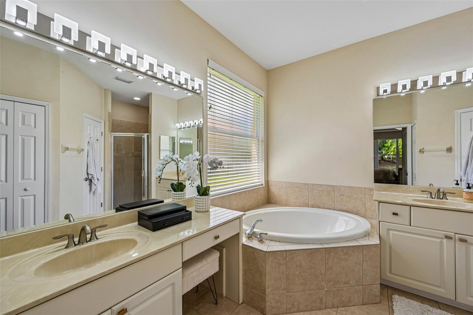 LAKEWOOD RANCH CC SP D UN 3B &4 - Residential