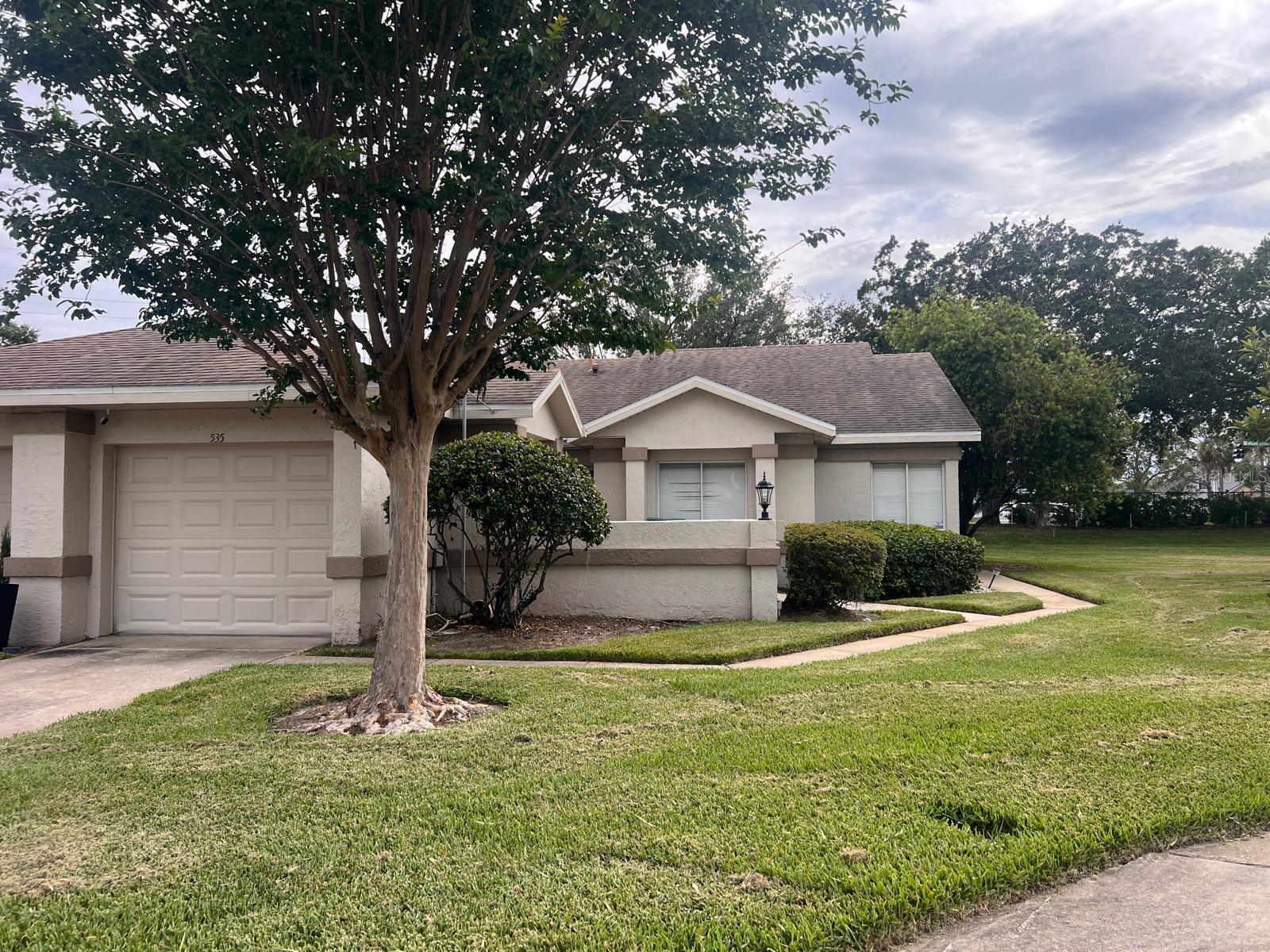 Well-maintained 3-bedroom, 2-bath townhome with 1,348 sq. ft. and a 1-car garage. Conveniently located near Orlando International Airport, Osceola Pkwy, SR 417, and SR 528. Minutes from shopping, dining, schools, The Florida Mall, The Loop, and Walt Disney World Resort.