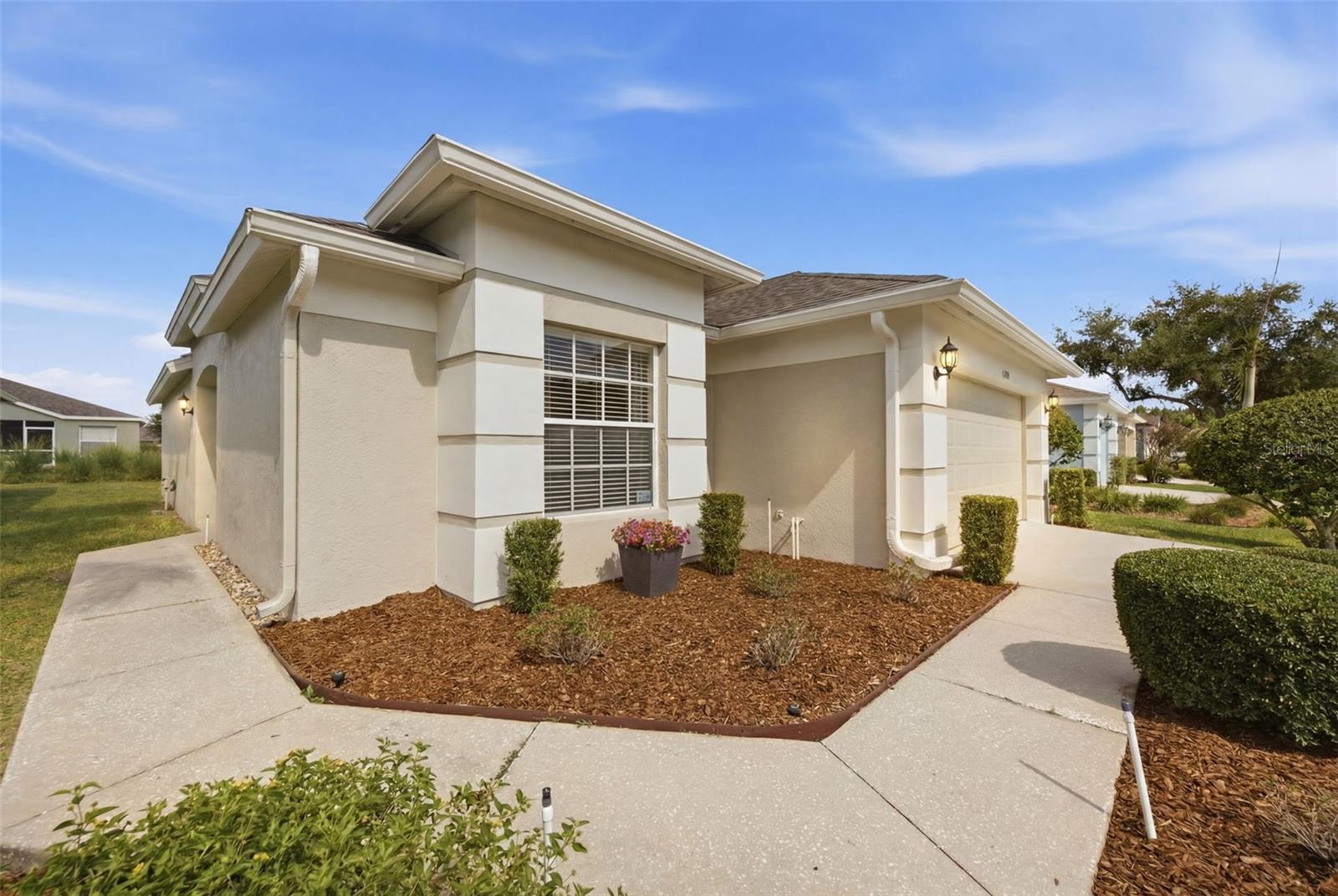 LEXINGTON OAKS VILLAGE 25 26 - Residential
