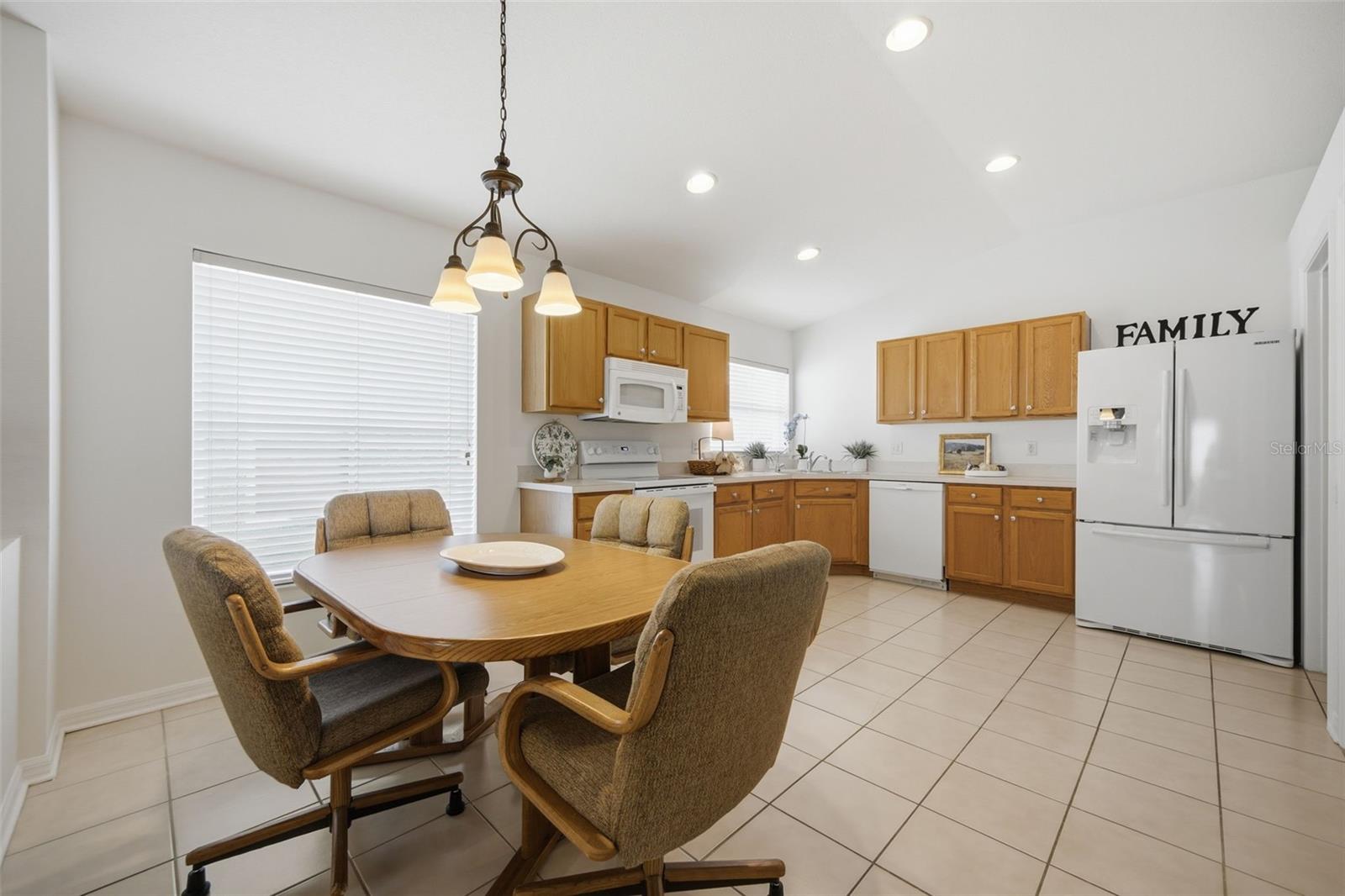 LEXINGTON OAKS VILLAGE 25 26 - Residential