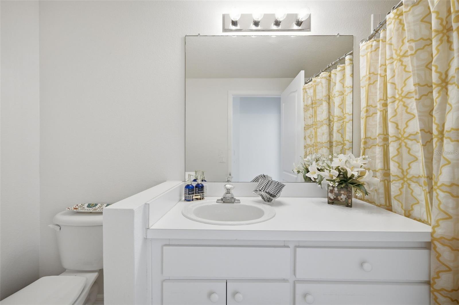 LEXINGTON OAKS VILLAGE 25 26 - Residential