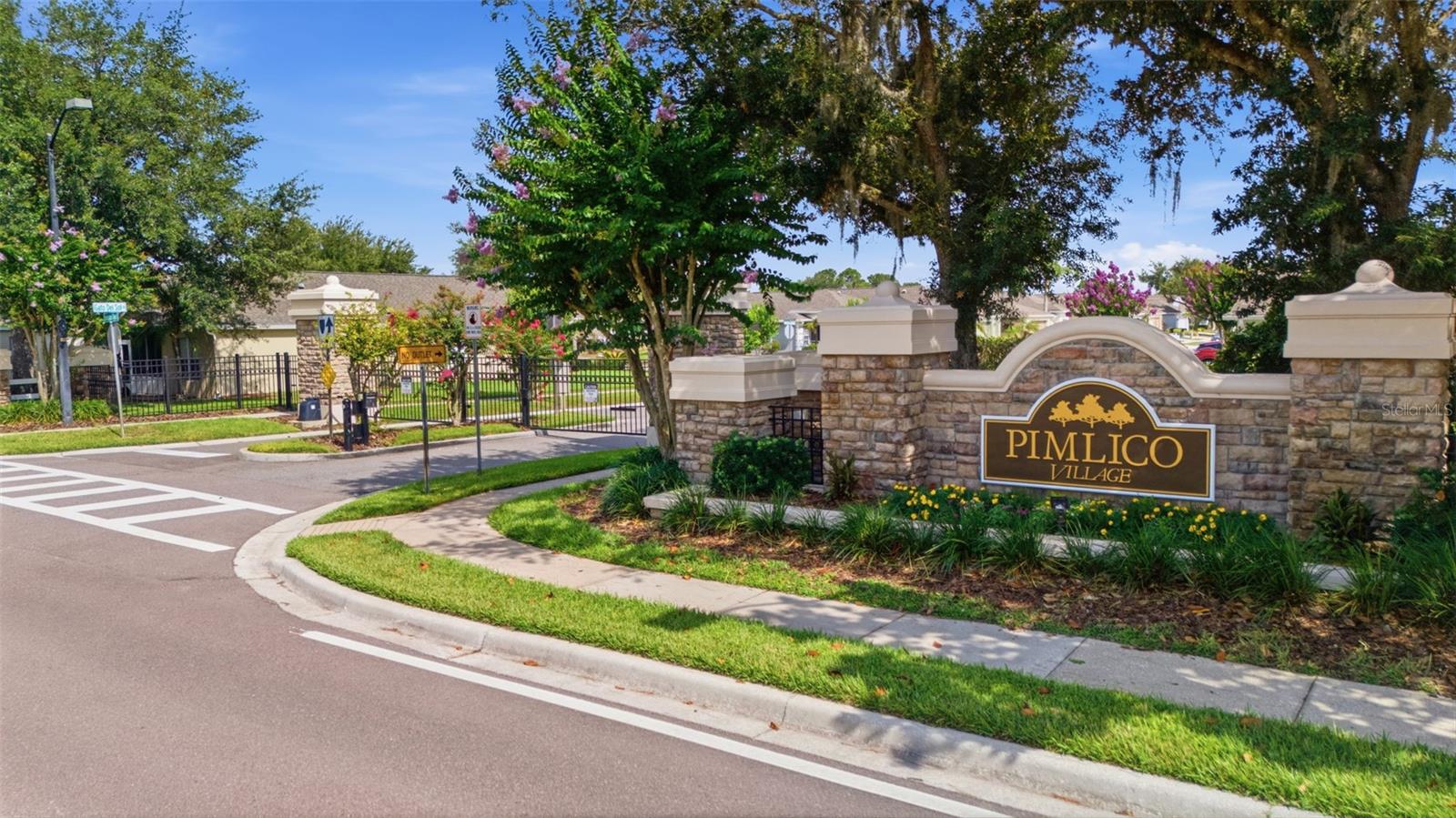 LEXINGTON OAKS VILLAGE 25 26 - Residential