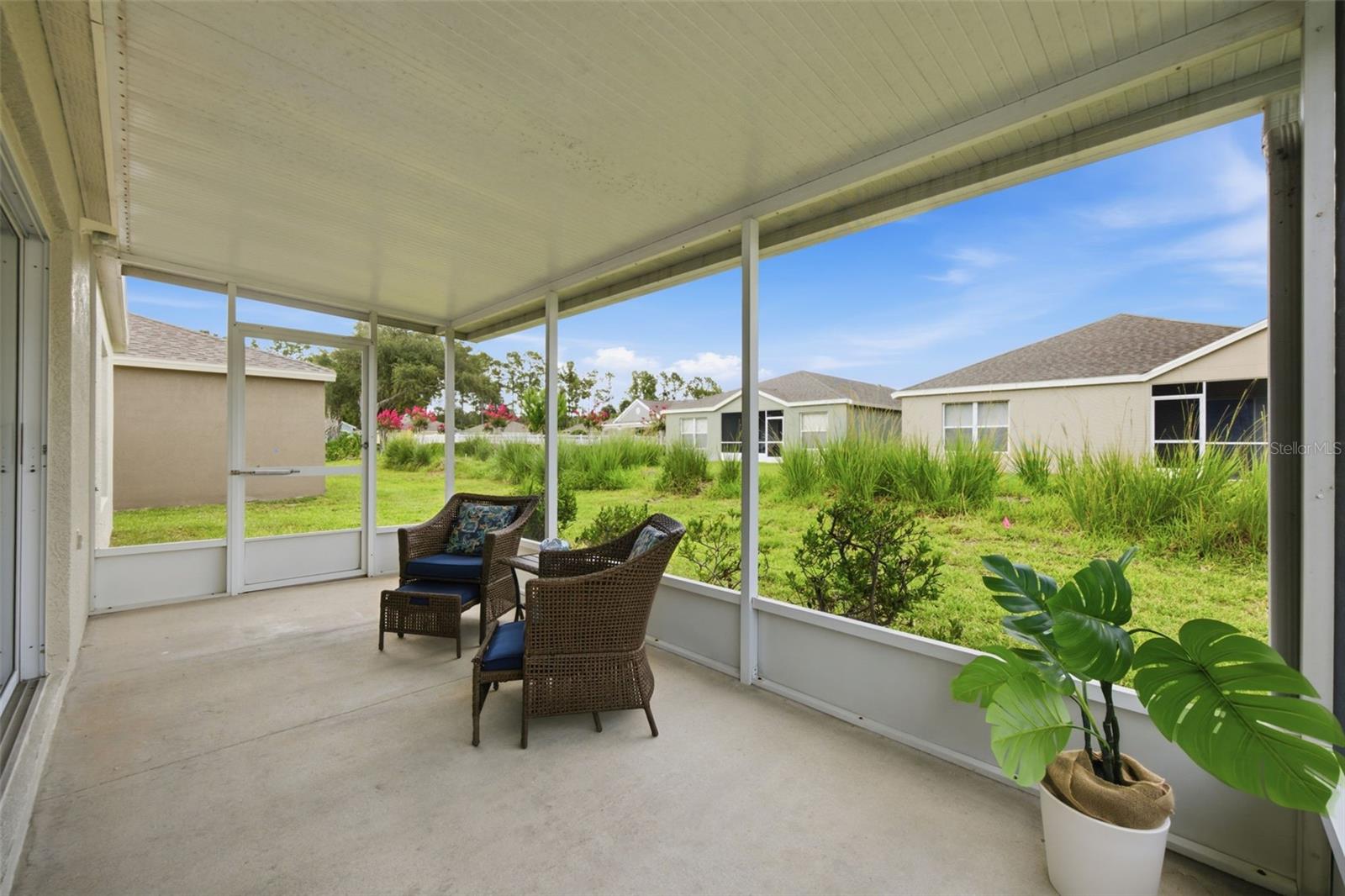 LEXINGTON OAKS VILLAGE 25 26 - Residential