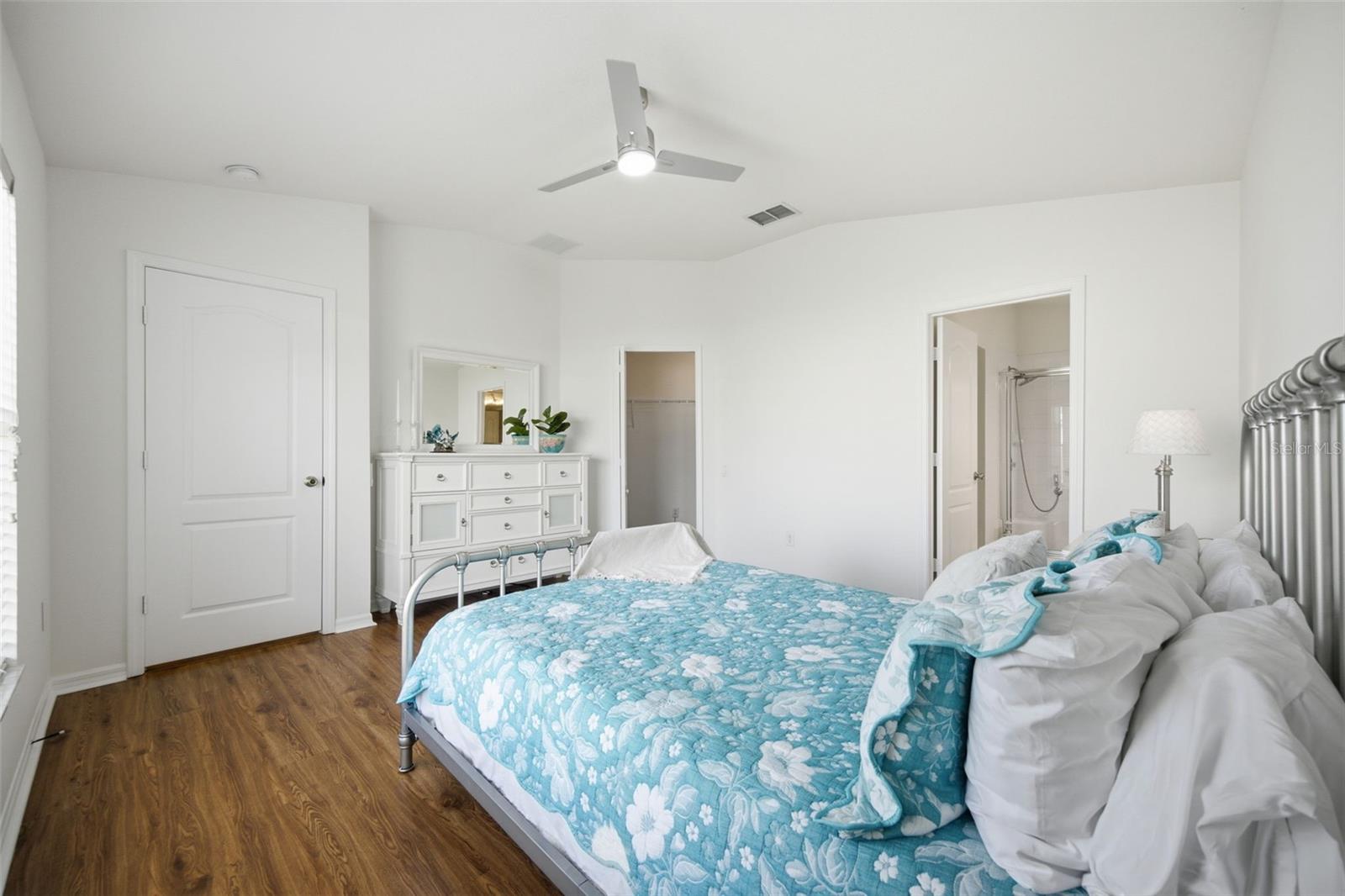 LEXINGTON OAKS VILLAGE 25 26 - Residential