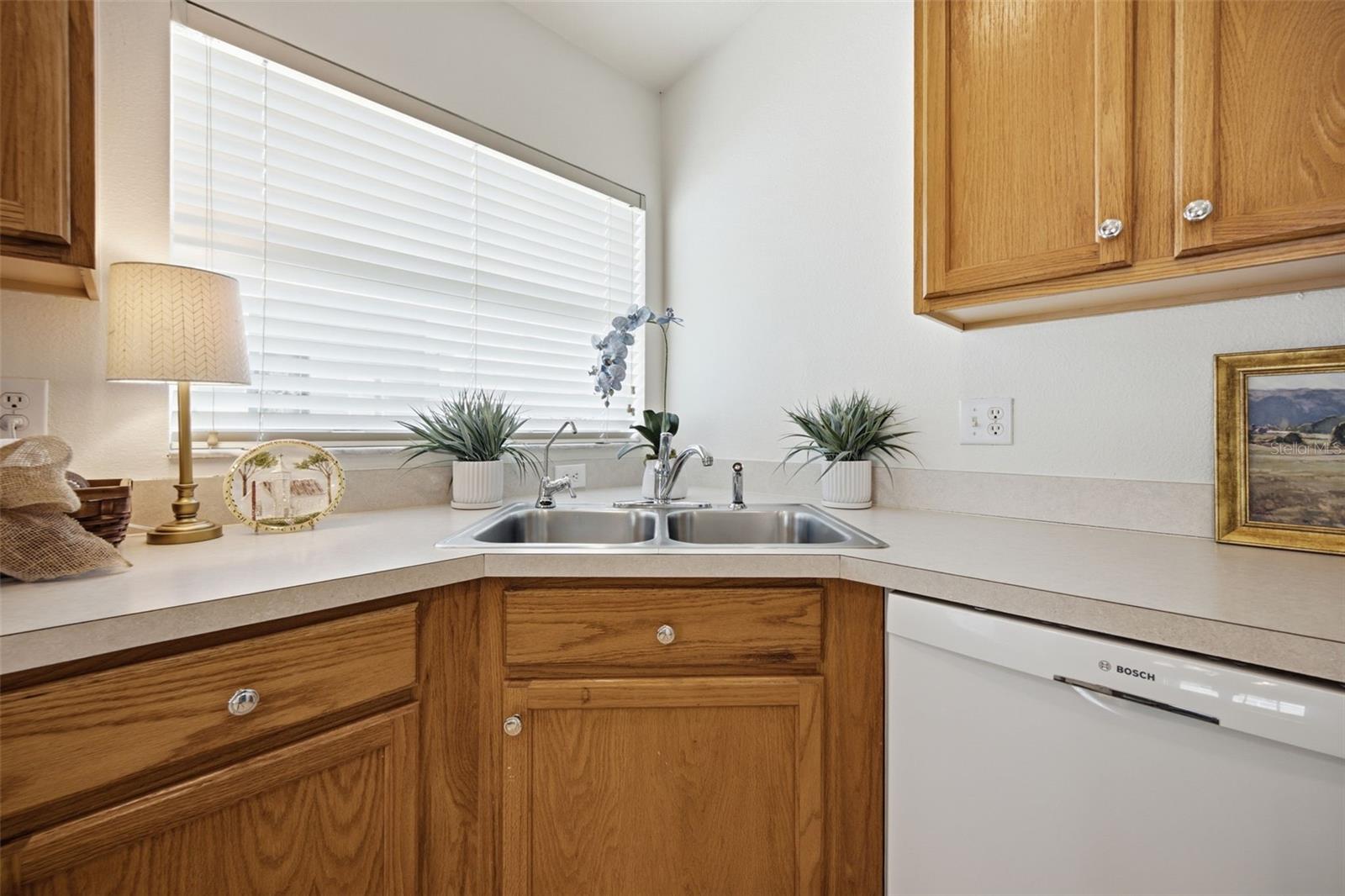 LEXINGTON OAKS VILLAGE 25 26 - Residential
