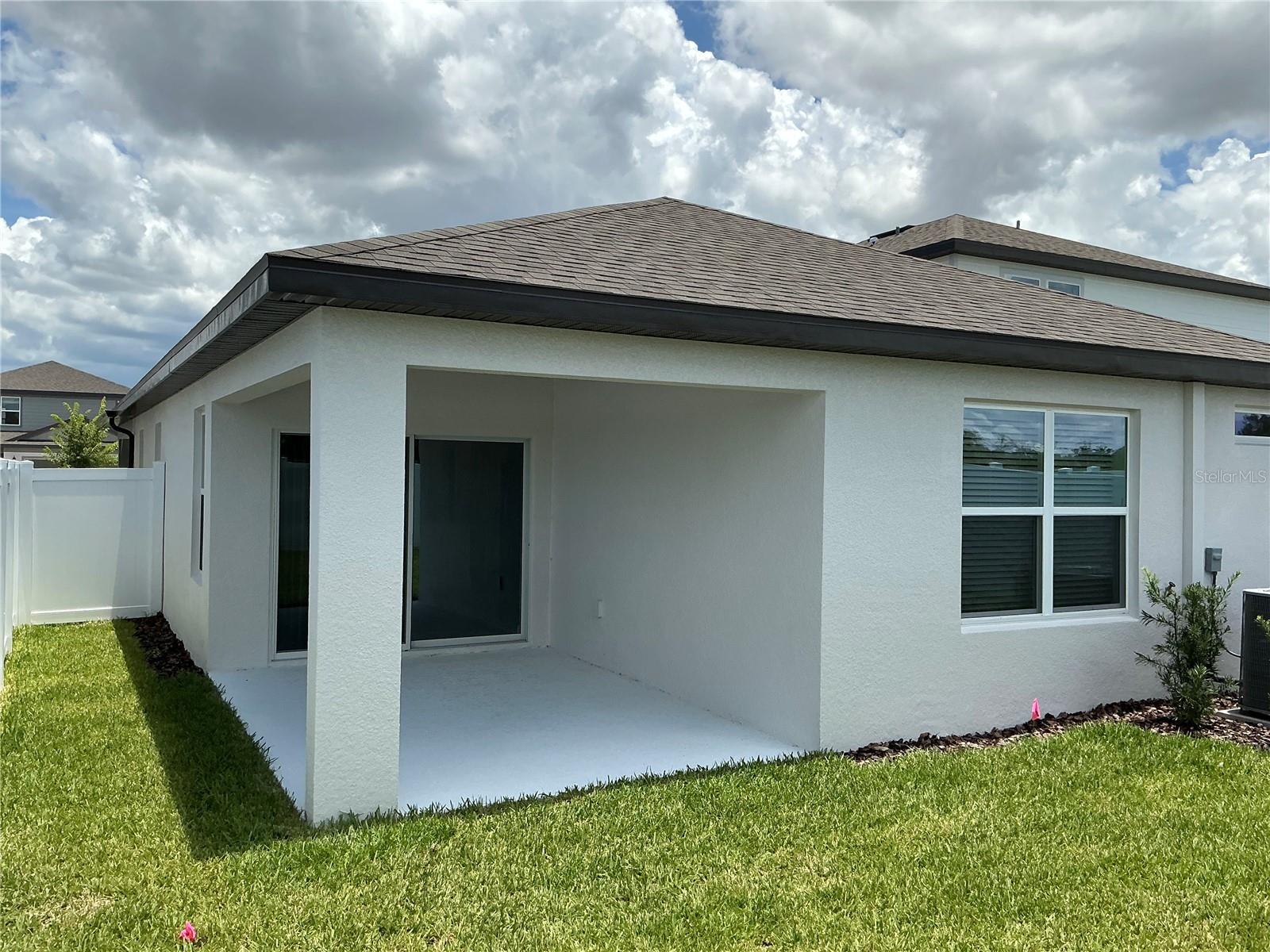 CALDERA PHASES 3 & 4 - Residential Lease