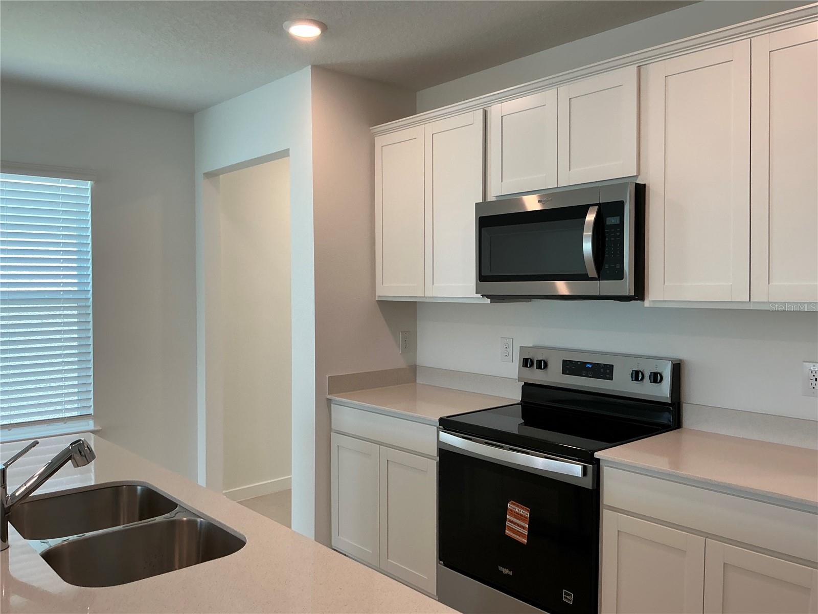 CALDERA PHASES 3 & 4 - Residential Lease